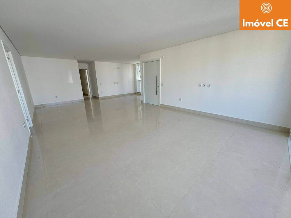 Apartamento à venda com 4 quartos, 202m² - Foto 3