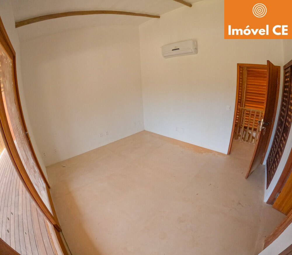 Casa à venda com 3 quartos, 240m² - Foto 2